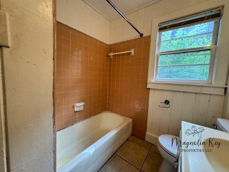 Building Photo - 7203 Porcher Dr