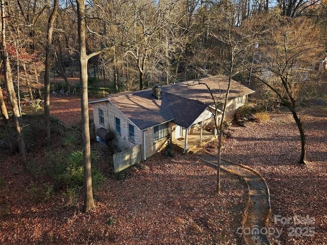 Building Photo - 1051 Cox Mill Rd