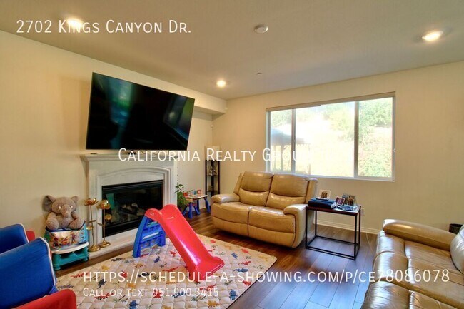 Building Photo - 2702 Kings Cyn Dr