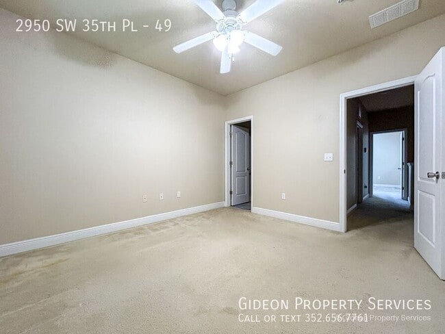 Building Photo - 2950 SW 35th Pl