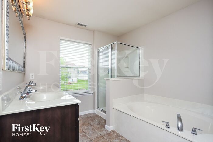 Building Photo - 109 Piety Dr