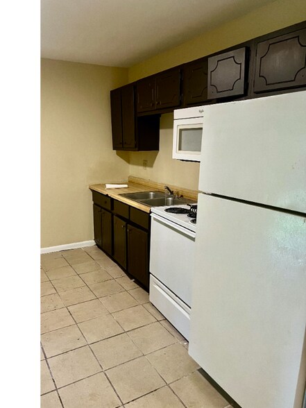 Building Photo - 115 Issac Dr