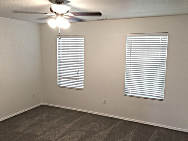 Building Photo - 9707 W Brogan Dr