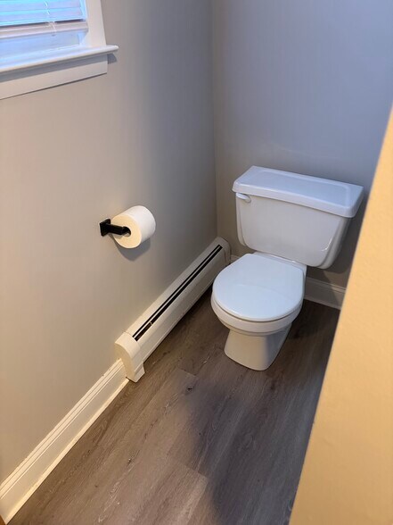 Building Photo - 65 Ingraham St