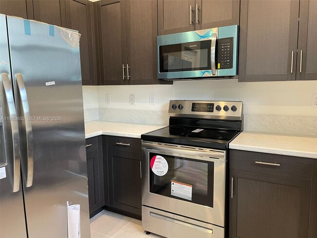 Building Photo - 13419 SW 287th Ter