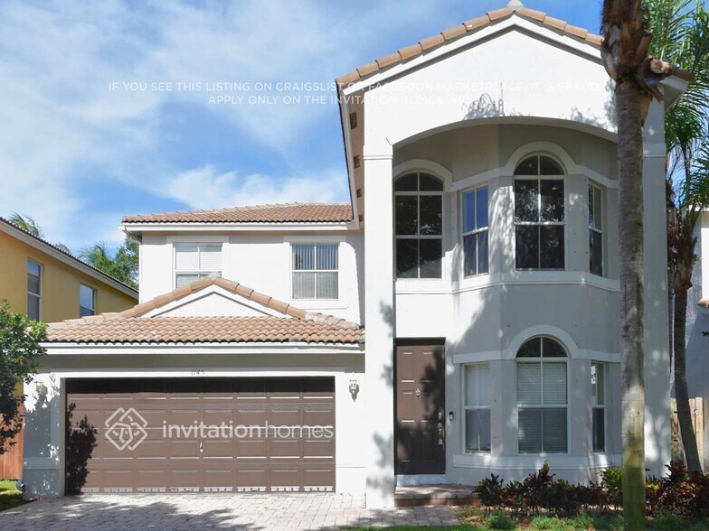 Primary Photo - 1145 E Magnolia Cir