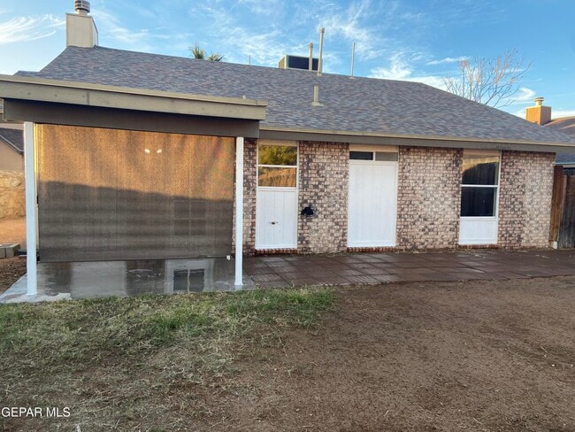 Building Photo - 394 Brill Cir