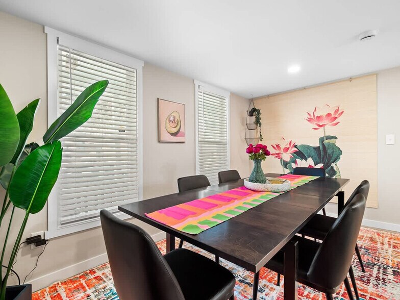 Building Photo - 5602 Tillman Ave