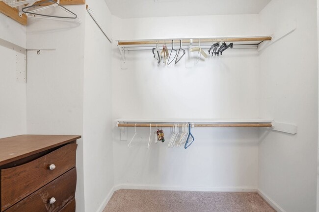 Building Photo - Stunning Furnished Home for Rent in Lochmere NC | Short-Term Lease Options Available