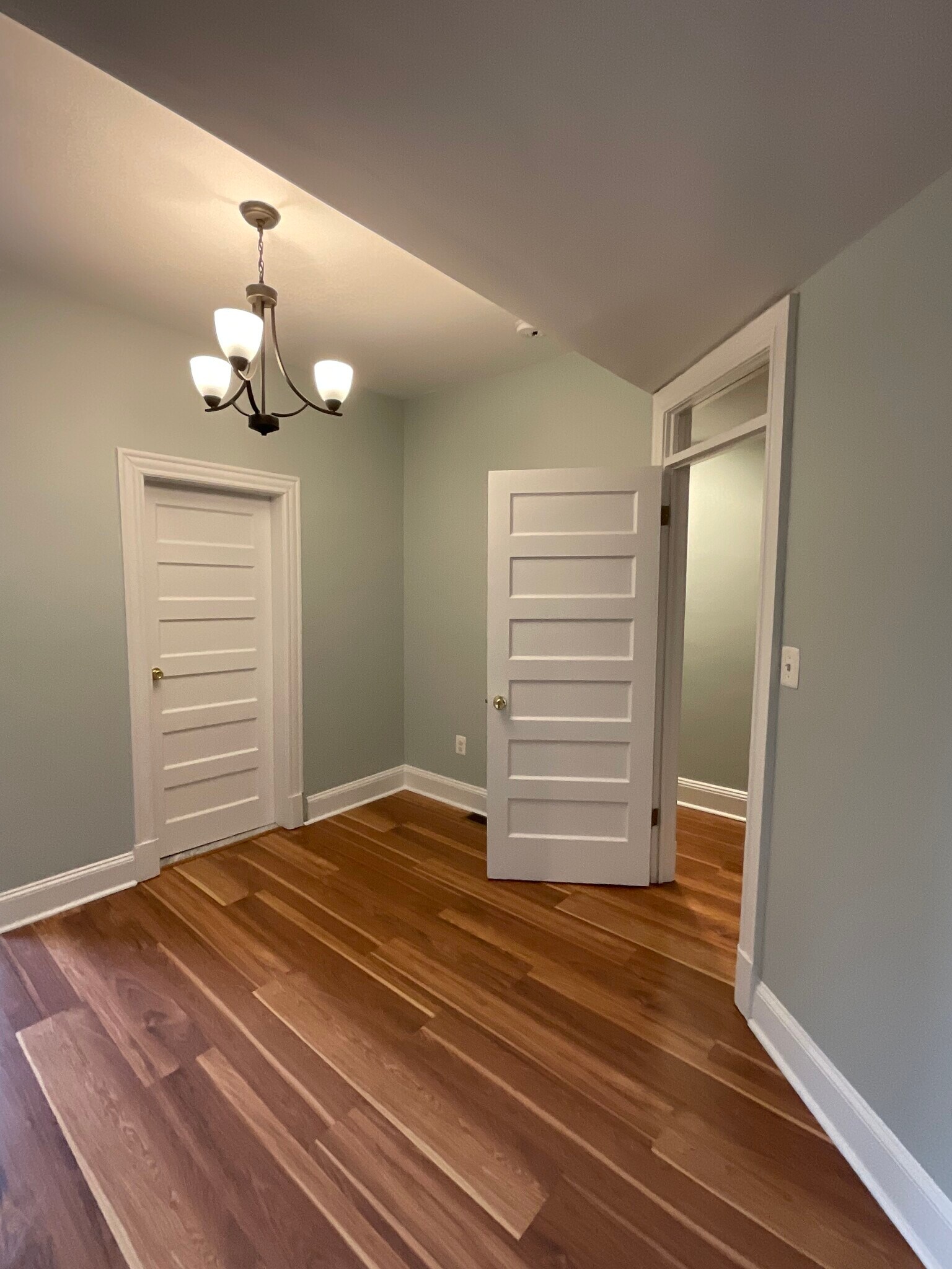 Building Photo - 120 3rd St NE