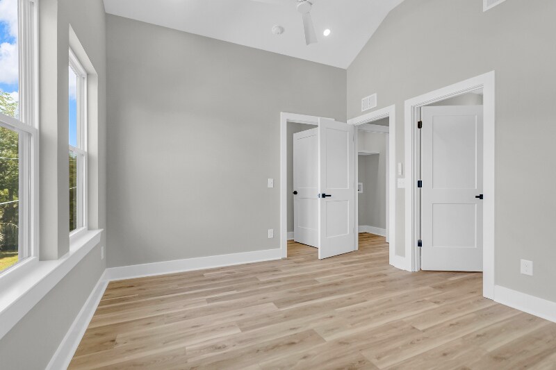 Building Photo - 2007 Arbutus Ave