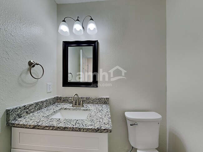 Building Photo - 3801 Cranwell Ct