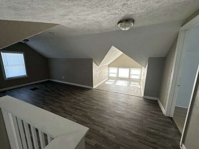 Building Photo - 4156 Cuming St