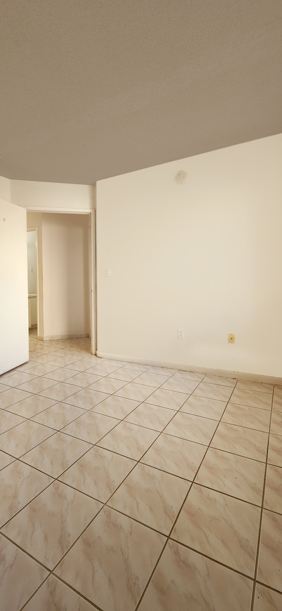 Building Photo - 1180 NW 125th Path