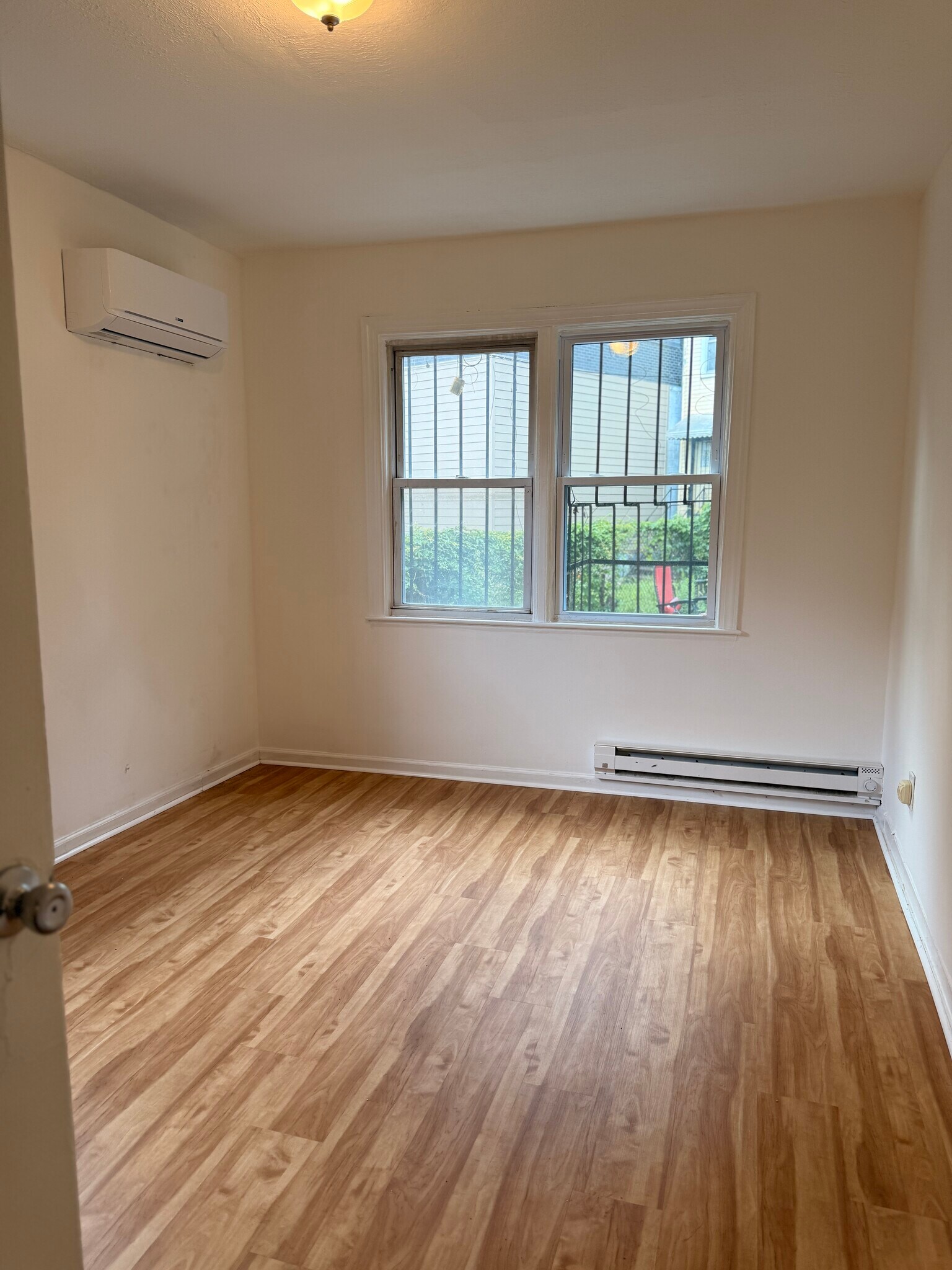Rear bedroom - 1430 Ives Pl SE