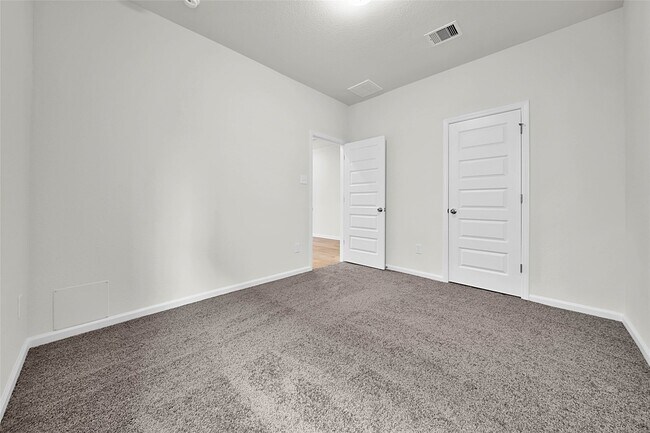 Building Photo - 16478 Branchers Dr