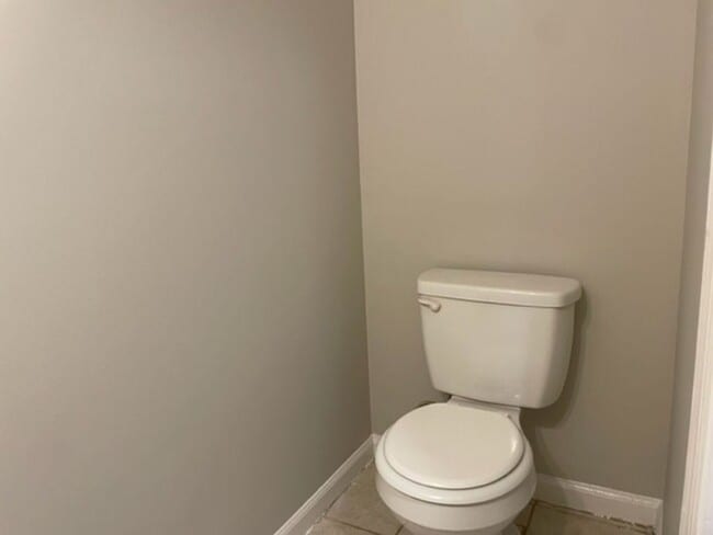 Building Photo - For Rent