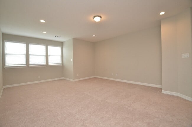 Building Photo - 24023 Tirso River Ct