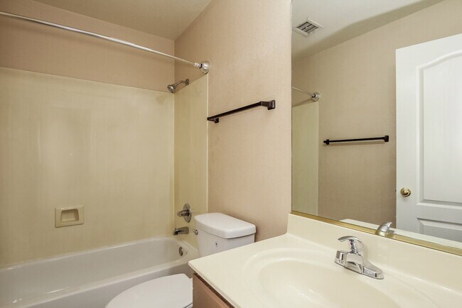 Building Photo - 9745 W Runion Dr