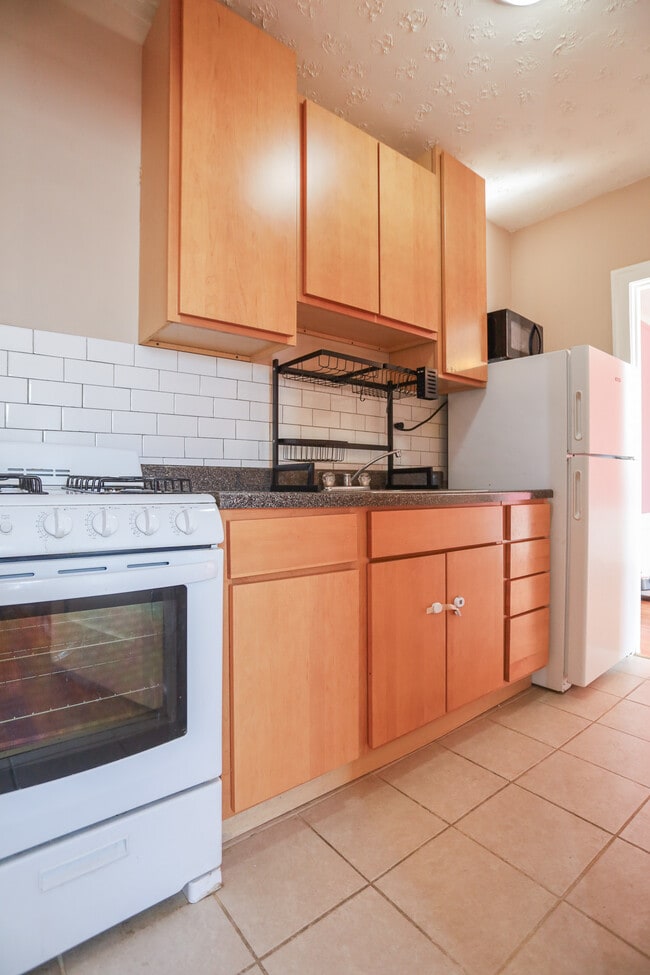 Building Photo - 4141 N Keystone Ave