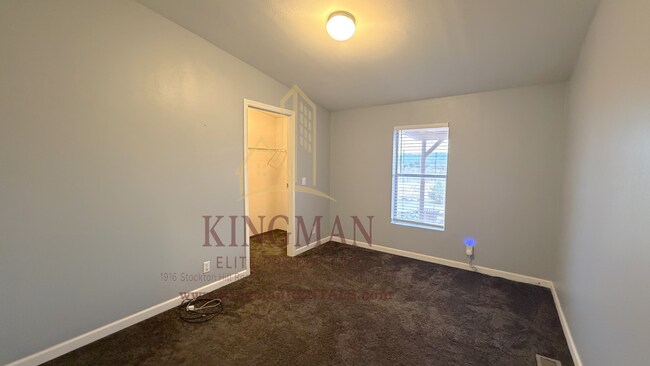 Building Photo - 4085 Dewey Rd