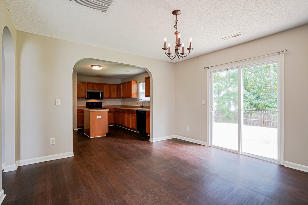 Building Photo - 3052 Van Dorn Rd