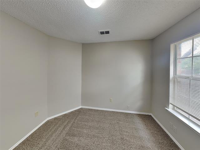 Building Photo - 221 Seegers Dr