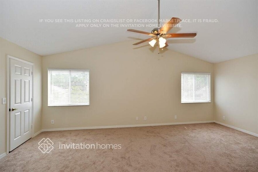 Building Photo - 8556 NW 57th Dr