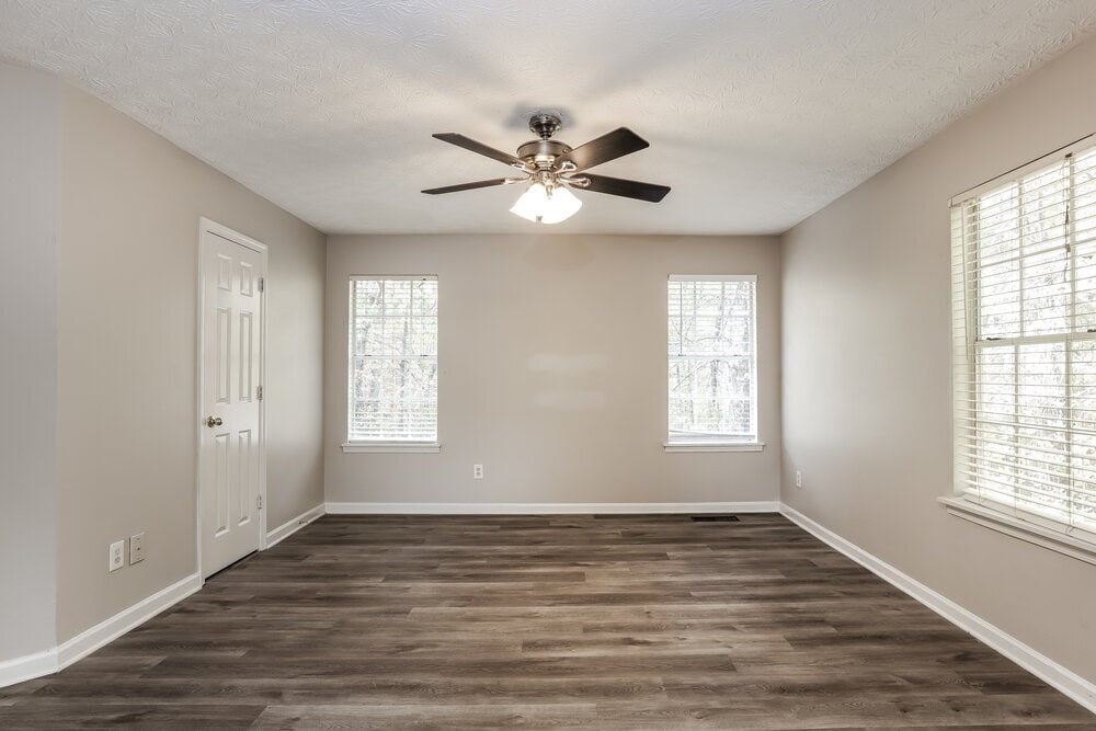 Building Photo - 5543 Dorsett Shoals Rd