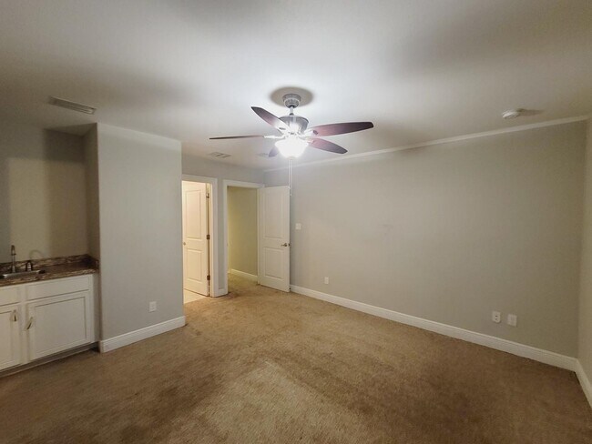 Building Photo - 2508 Goldenrod Wy