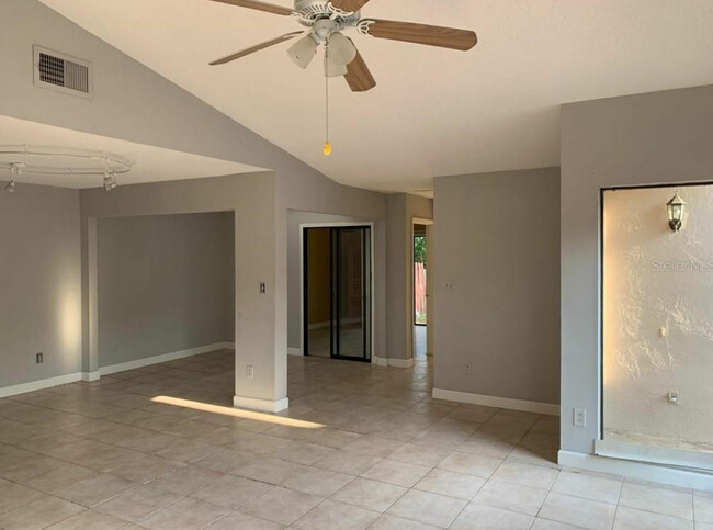 Living Area - 626 Golden Sunshine Cir