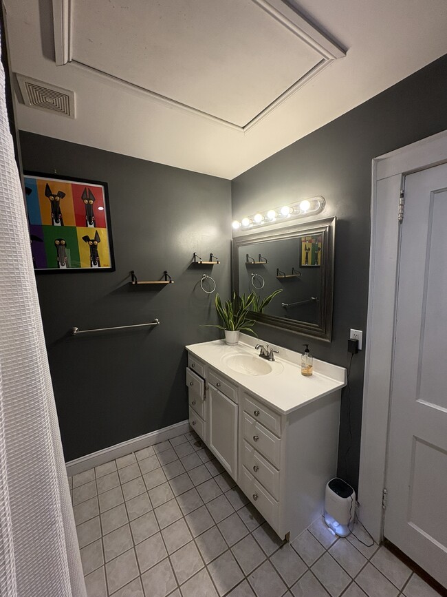 Bathroom - 2406 Highland Dr