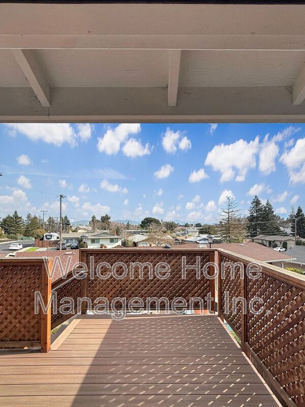 Building Photo - 179 Brown Dr