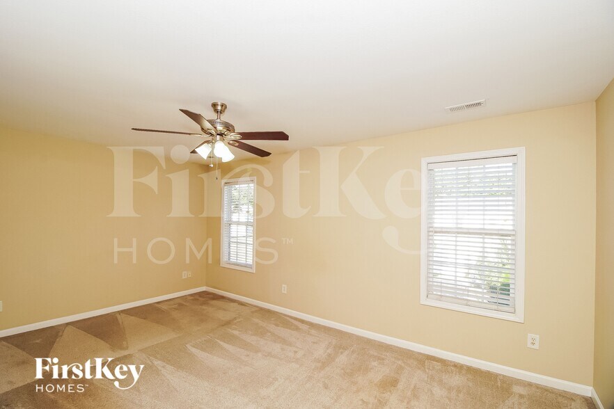 Building Photo - 19004 Long Pond Ln