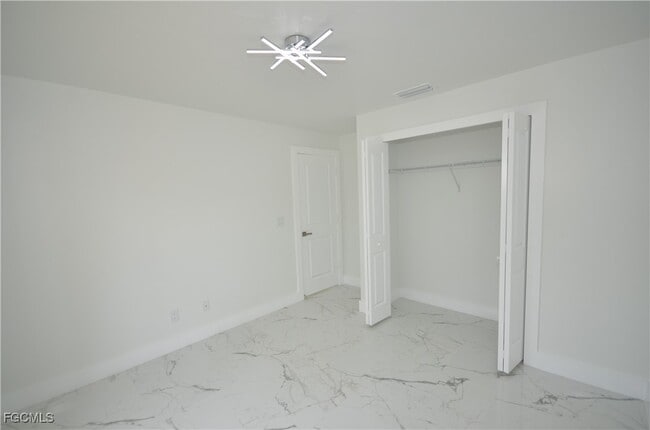 Building Photo - 1132 Edelweiss St E