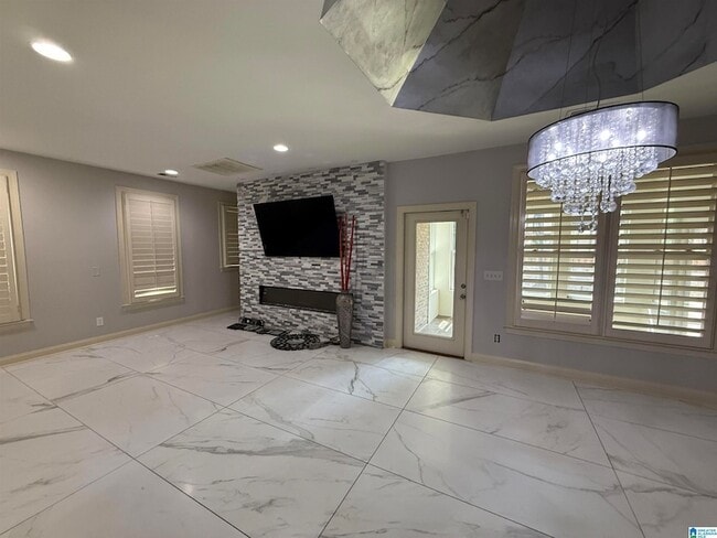 Building Photo - 2304 Arbor Glen