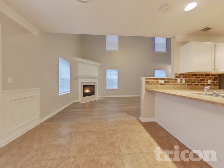 Building Photo - 129 Ilex Dr