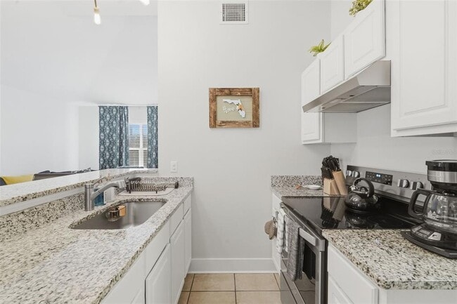 Building Photo - 1408 E Ridgewood St