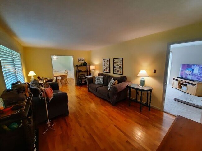 Building Photo - Short term rental August to January.  Mayfair, Wrightsville Beach, SHORT TERM LEASE