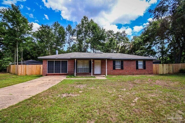 Primary Photo - 5203 Spring St