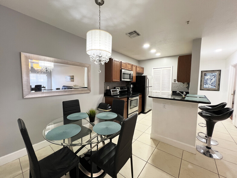 Dining Room - 4312 S Kirkman Rd