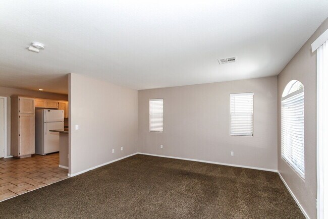 Building Photo - 5450 Mercantile St