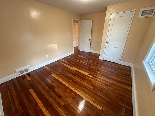 Building Photo - 3 Arborcrest Terrace