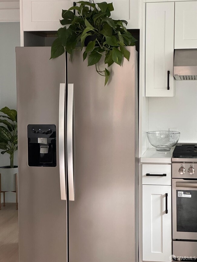 Building Photo - 480 Monterey St