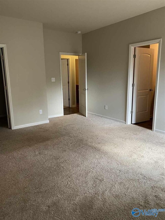 Building Photo - 30066 Abbeywood Ln