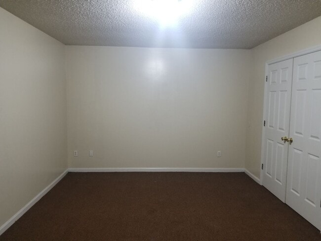 Building Photo - 900 18th Ave