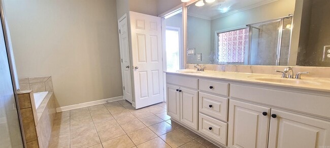 Building Photo - 3001 Gemstone Cove
