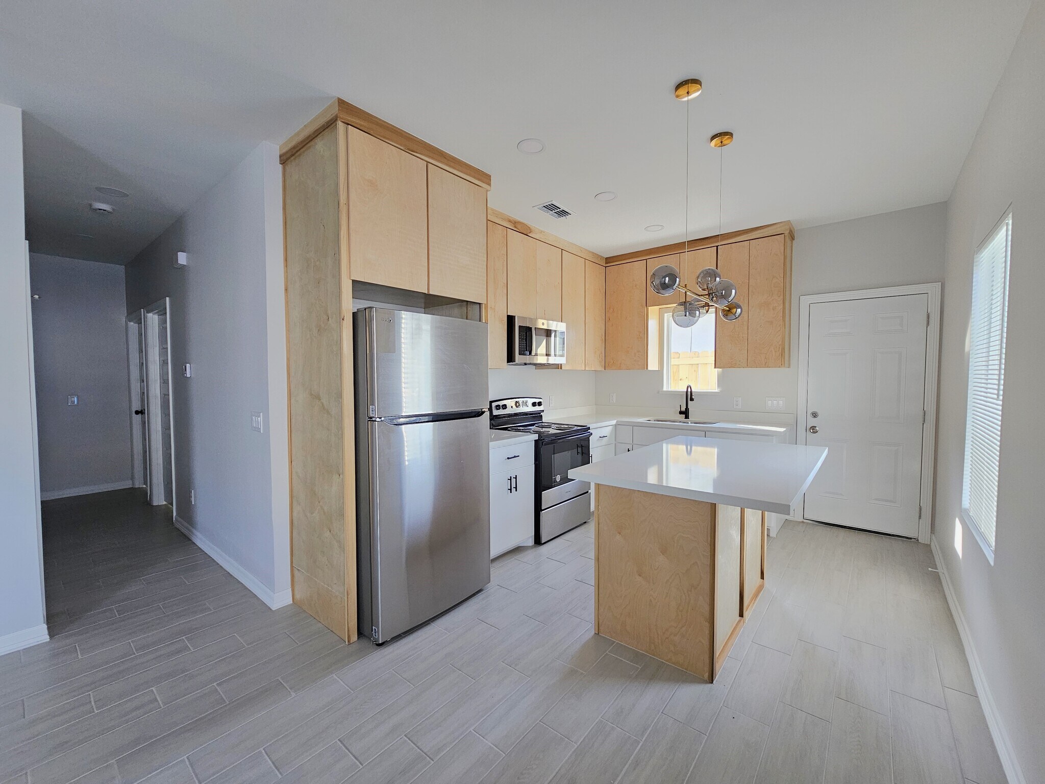 Building Photo - 1019 N Woodson Ave