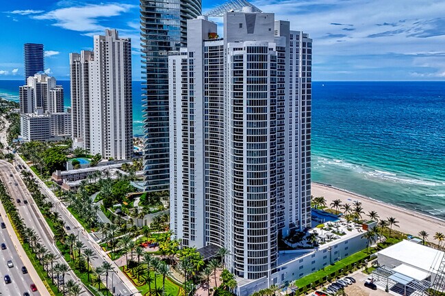 Building Photo - 18911 Collins Ave