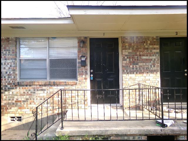 Building Photo - 217 N Fillmore St